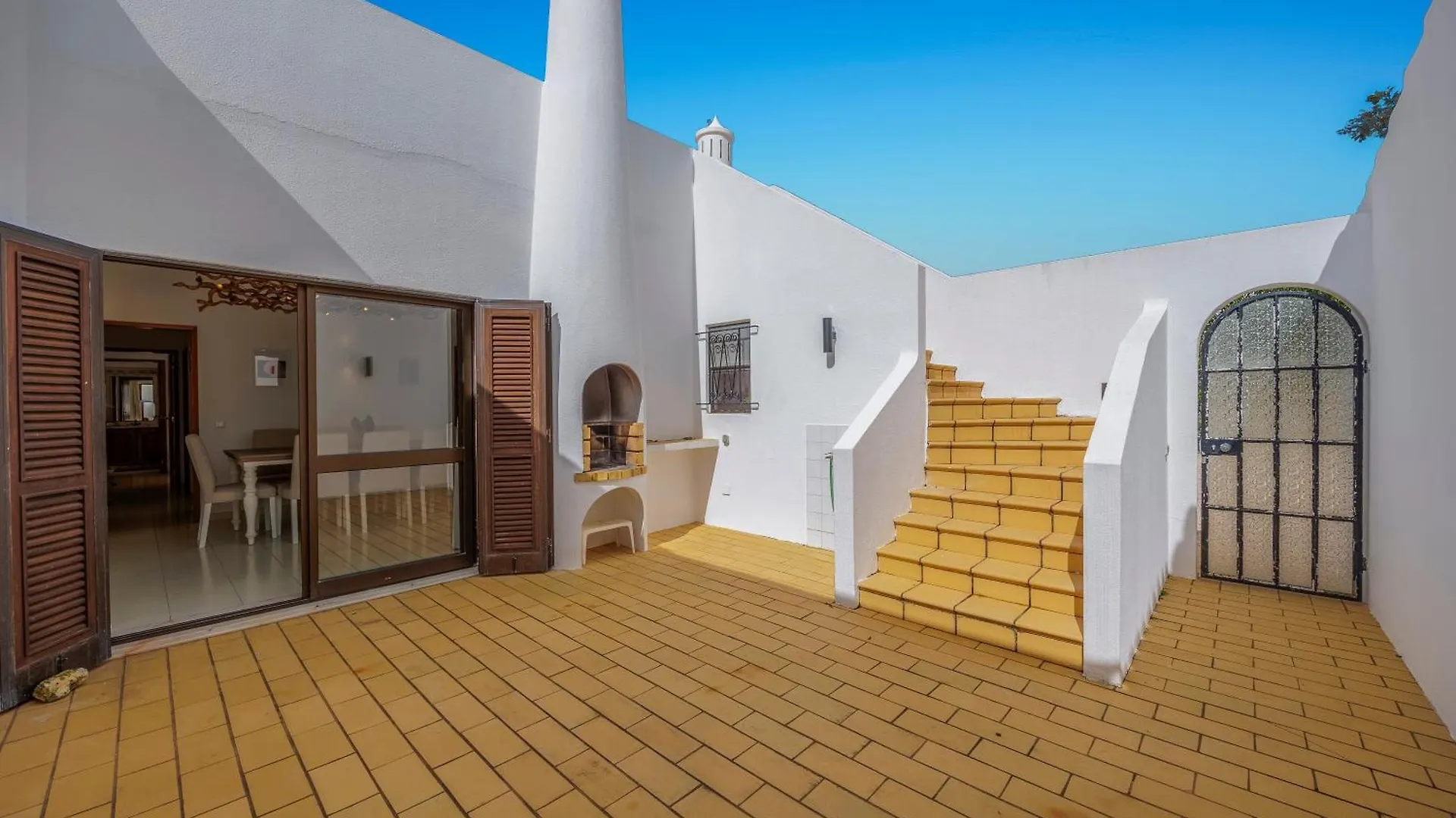 Casa Das Flores Carvoeiro  0*, Carvoeiro (Lagoa)